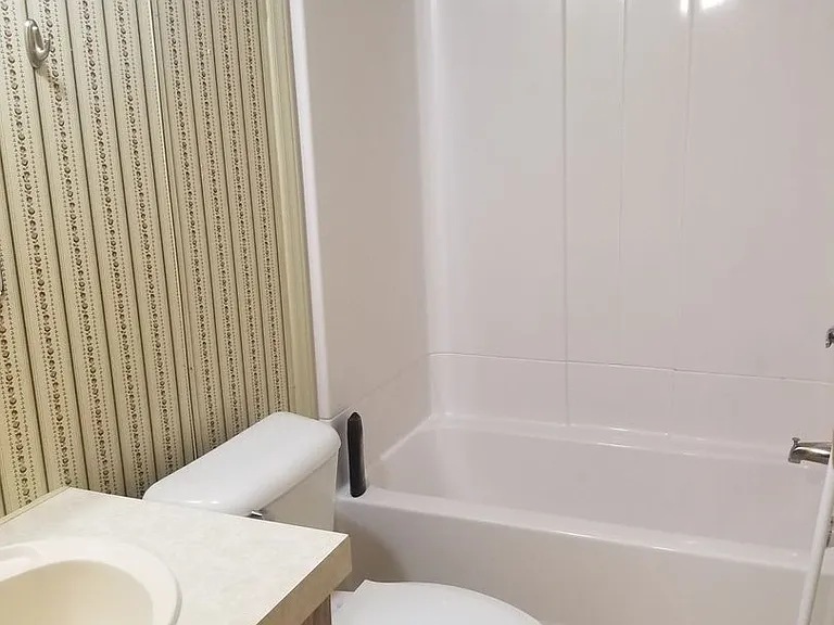 823 Doberman Ct SE — Photo 6