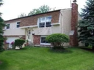 1604 Wadham Pl photo 1