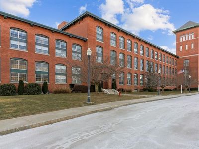 1 Tupperware Dr UNIT 319, North Smithfield, RI, 02896