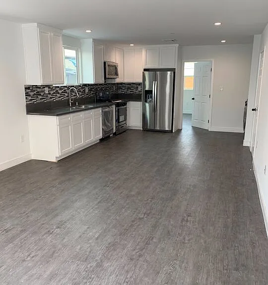 2509 Cincinnati St — Photo 2
