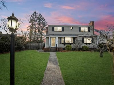 1114 Hyman Avenue, Bay Shore, NY, 11706
