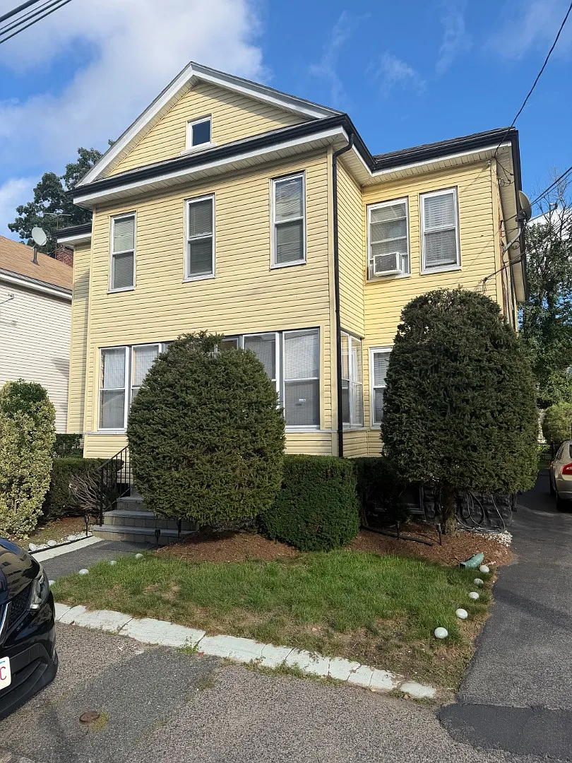 19 Brockton St - Unit 1 — Photo 1