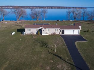 19315 S Shore Rd, Three mile bay, NY 13693