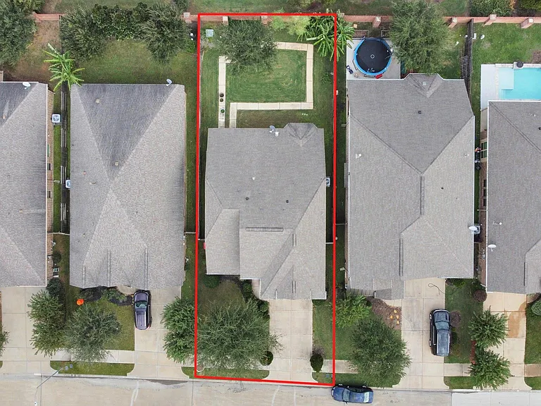 17510 Woodfalls Ln — Photo 41