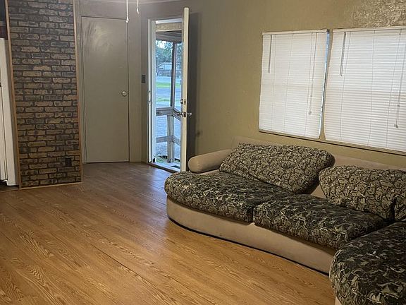 5th image of 1715 N 34th St