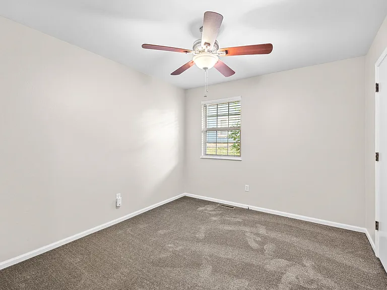 5261 Meade St — Photo 13