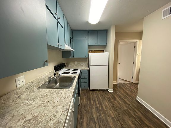 5th image of 1225 S Gadsden St #8