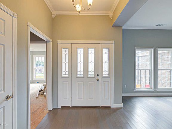 2nd image of 400 Grand Oak Blvd