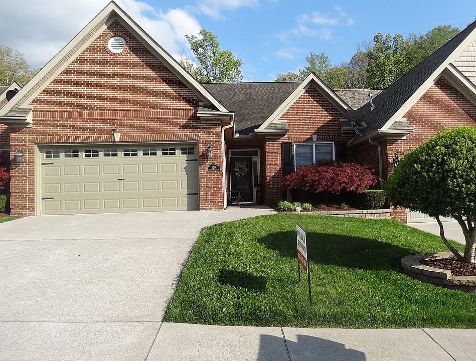 1st image of 120 Waterford Cir