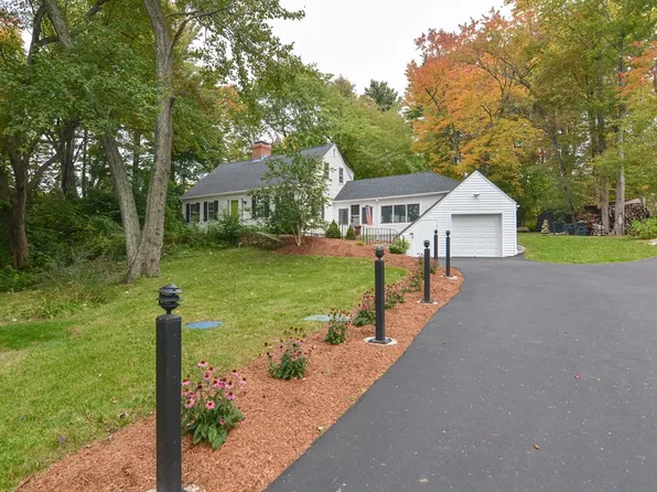 375 Concord St, Holliston, MA 01746
