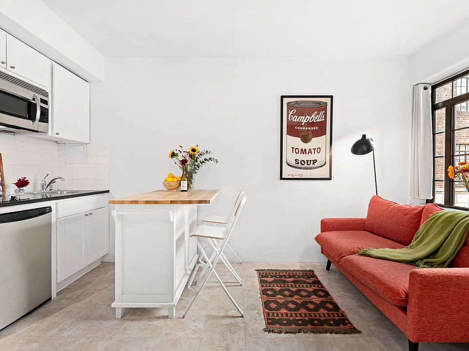 1st image of 5 Tudor City Pl APT 1915