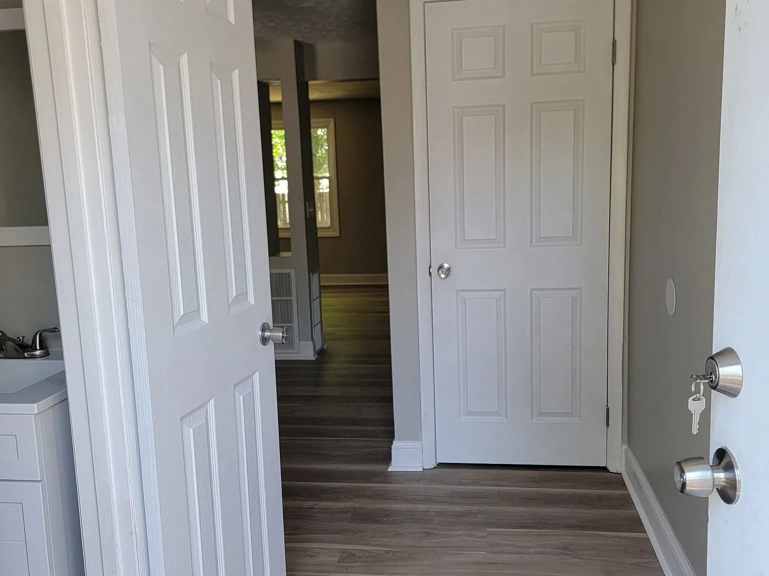 2 bed, 1.5 bath, 1080 sqft, $1,575 — Photo 2