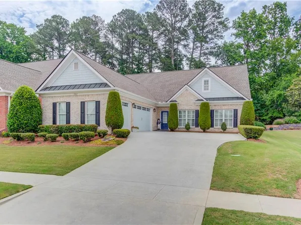 2767 Bearcreek Pl, Buford, GA 30519