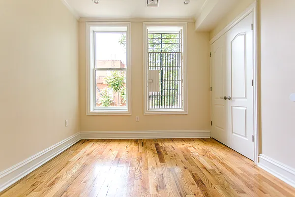 Rented by MySpaceNYC | media 27