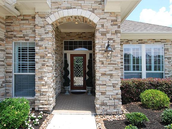 3rd image of 24517 Pomeroy Grove Dr