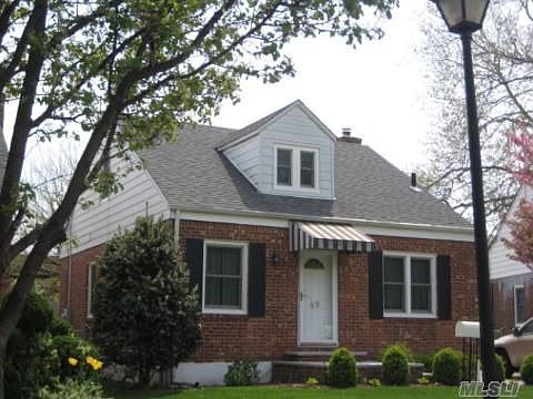 1st image of 49 Park Cir