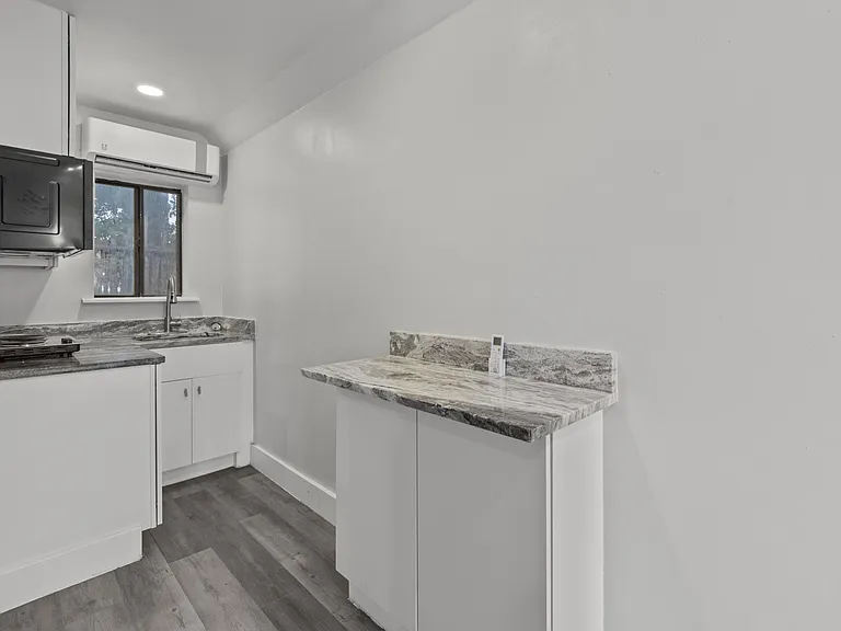 620 Sudderth Dr #4 — Photo 6