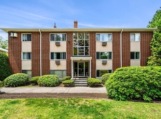4 Albert Dr UNIT 2, Woburn, MA 01801