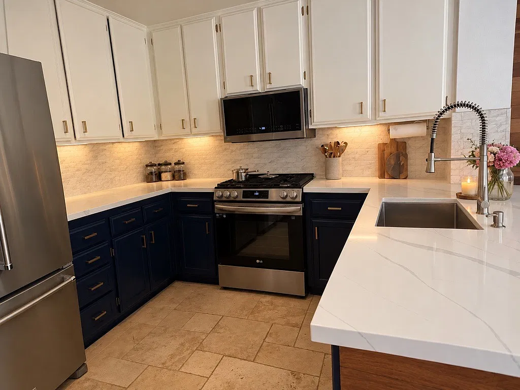 3 bed, 2.5 bath, 1582 sqft, $4,350 — Photo 4