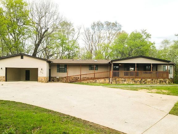 2nd image of 272 Boynton Dr