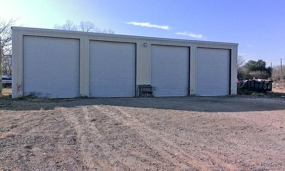 2nd image of 459 Anchor Ln