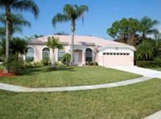 104 Laurel Way, Royal Palm Beach, FL 33411