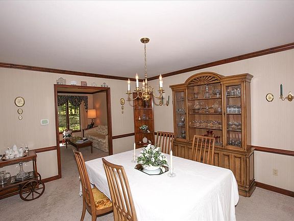 Dining Rm