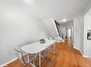 839 N Center St, Naperville, IL 60563