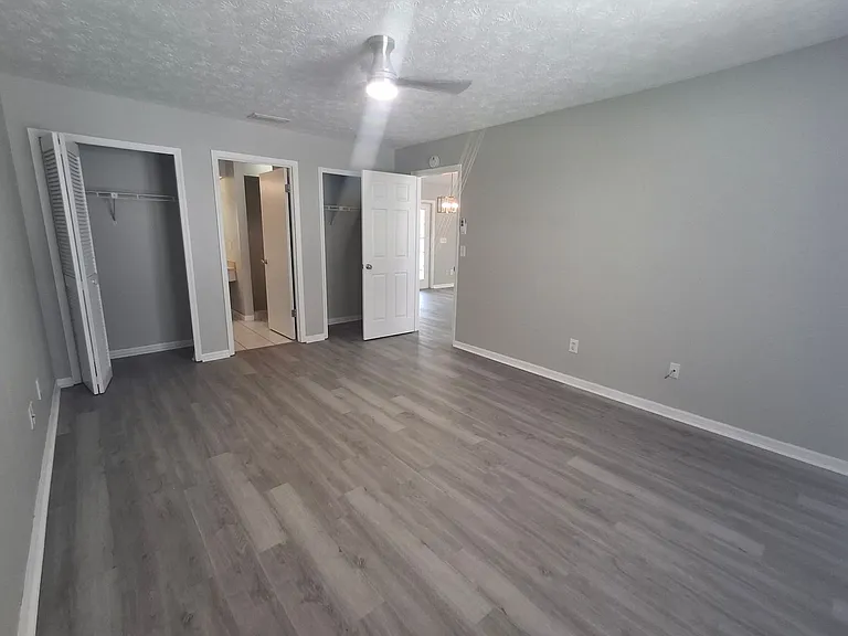 1526 SE Clearmont St — Photo 15