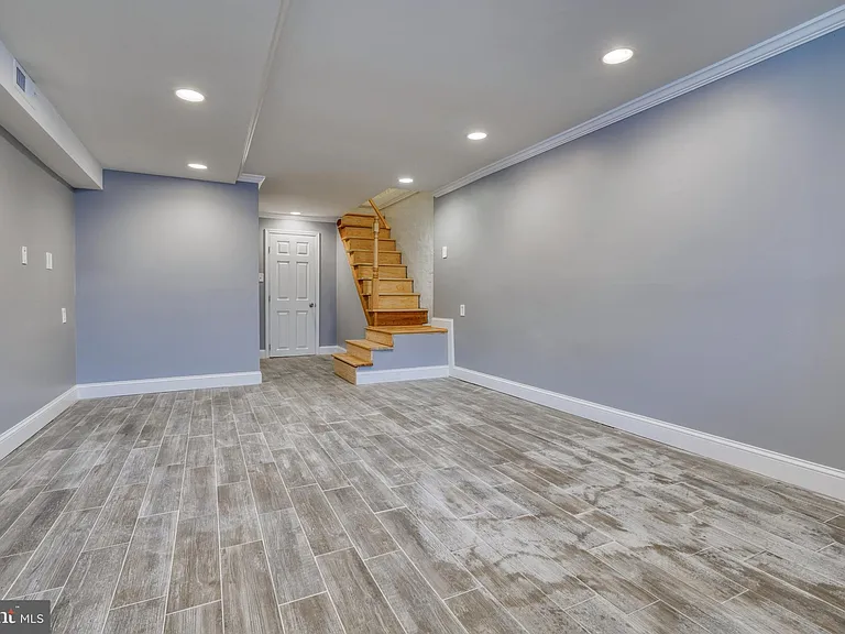 119 S Bouldin St — Photo 28