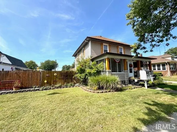 605 S Main St, Knox, IN 46534