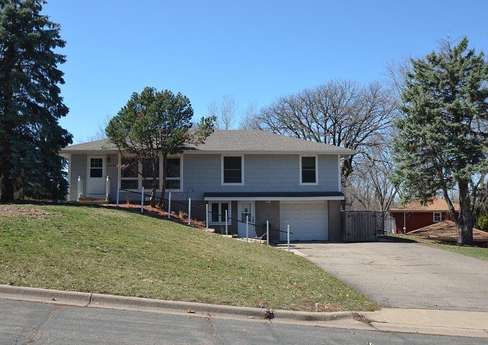 1st image of 14920 Deerwood Dr
