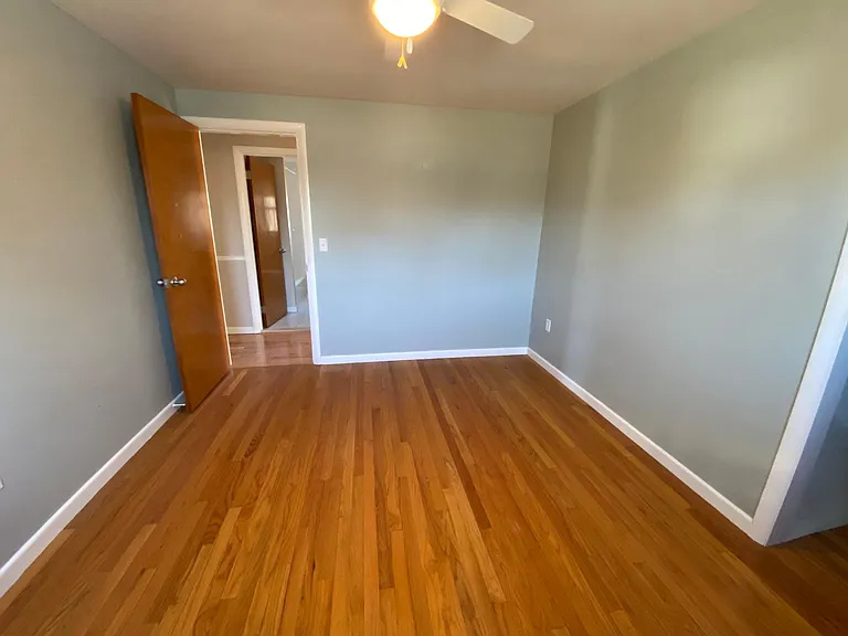 236 Spooner Ave — Photo 19