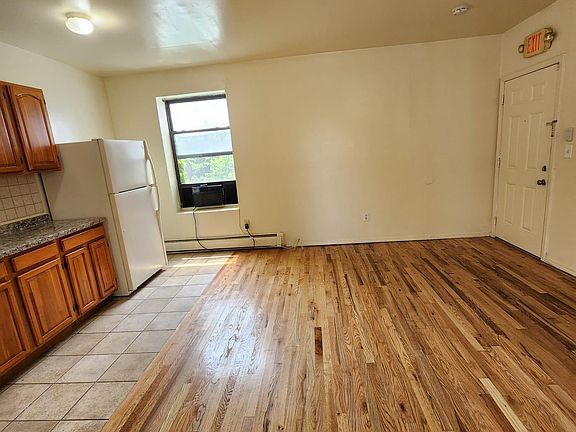 3rd image of 205 Union St #13AX