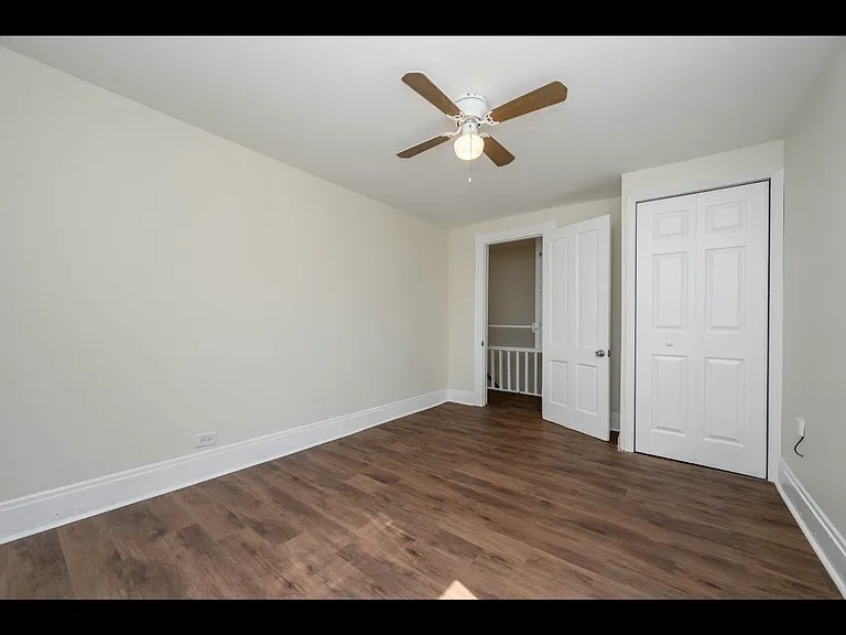 230 John St #2 — Photo 12