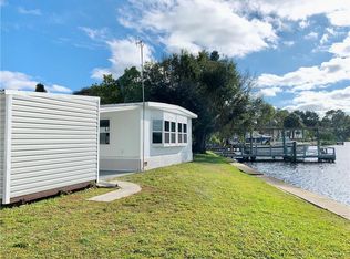 523 Riverview Ln, Tarpon Springs, FL 34689
