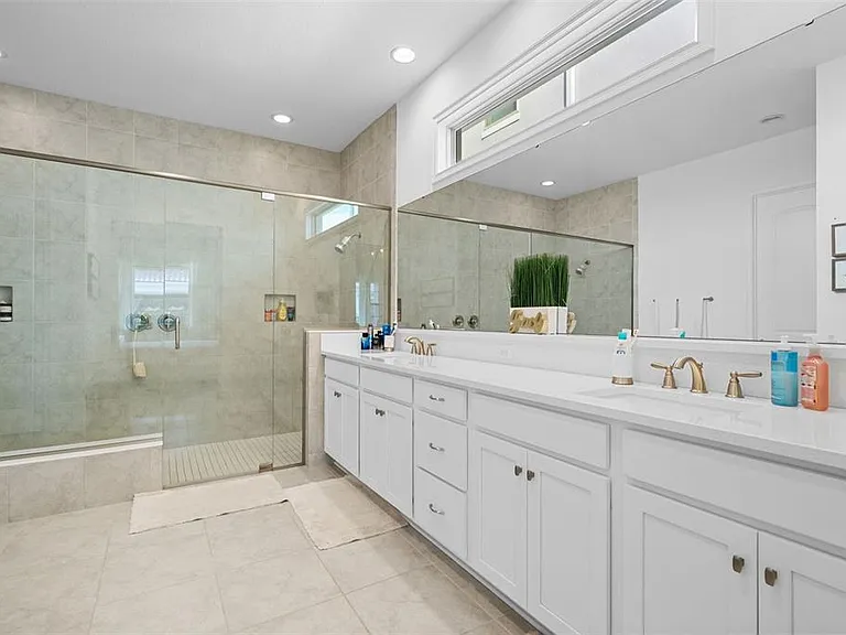 13736 Larkton Ln — Photo 25