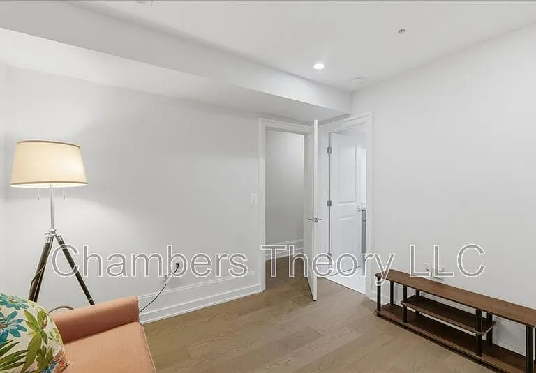 1516 Q St NW #1 — Photo 25