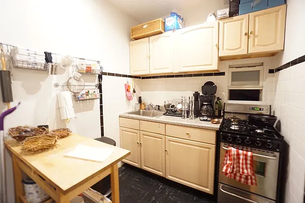 Rented by Keller Williams NYC | media 38