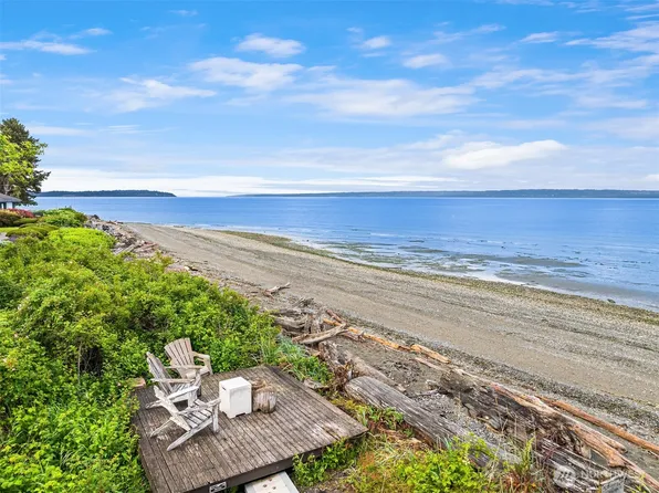 10555 NE Morning Lane, Bainbridge Island, WA 98110