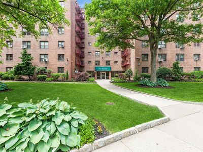 87-10 204th St APT A-22, Hollis, NY, 11423