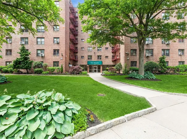 87-10 204th St APT A-22, Hollis, NY 11423