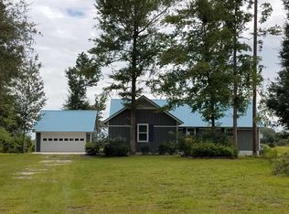 1454 Horseshoe Cove Rd, Waverly, GA 31565