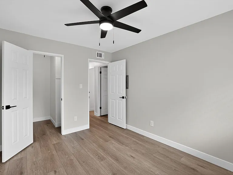 6281 Cavan Dr #4 — Photo 8