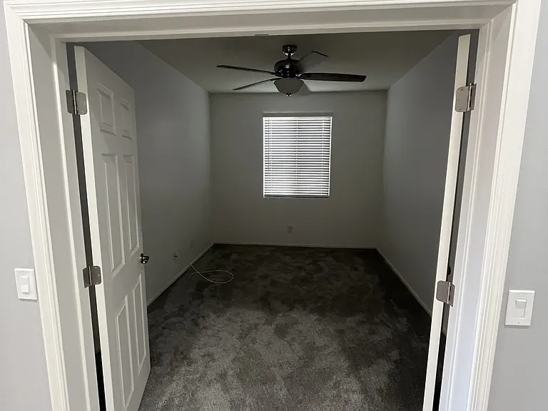 21013 W Almeria Rd — Photo 15