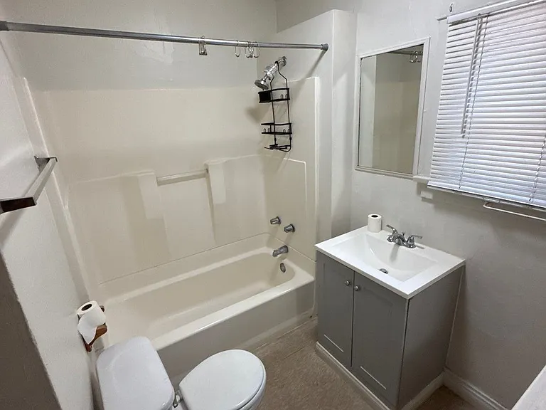 10057 Cherry Ave #5 — Photo 12