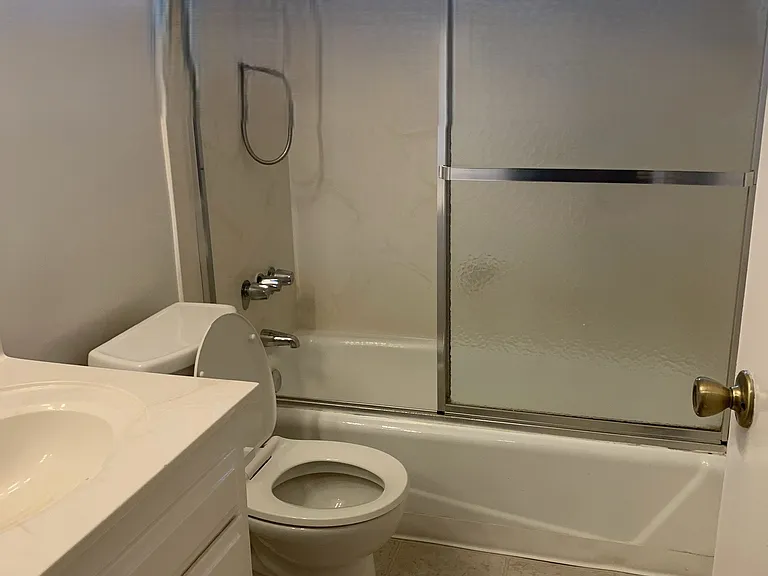 Villa Verde Apartments — Photo 10