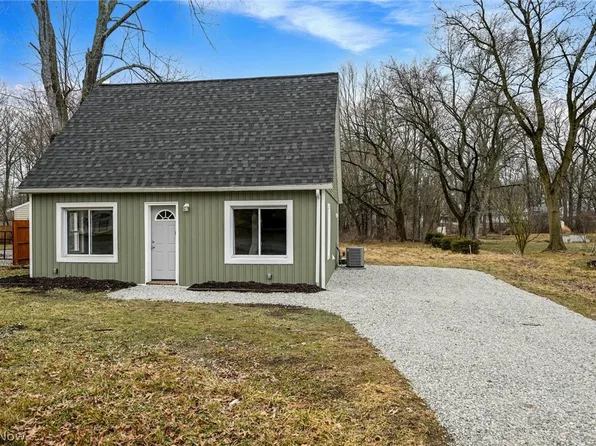 2255 Lake Rd, Akron, OH 44312
