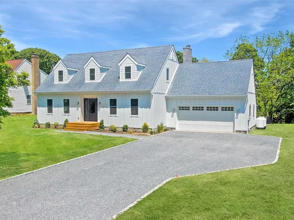 2000 Aldrich Lane, Laurel, NY 11948