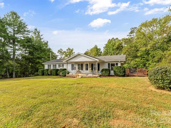 1364 Deacon Dr, Marion, NC 28752
